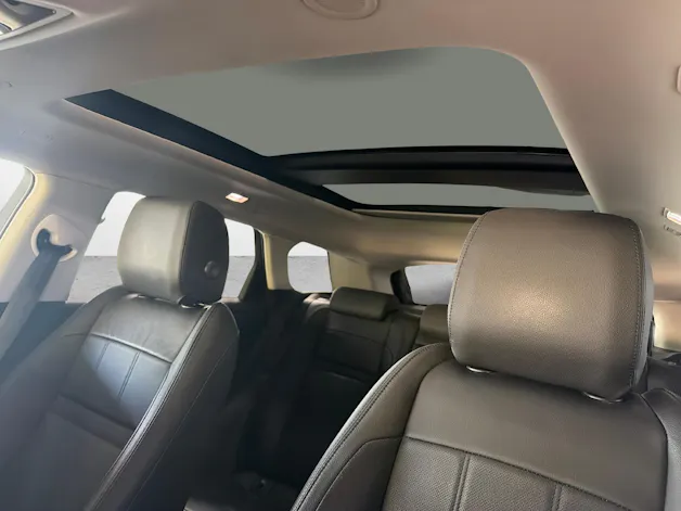 Land Rover Range Rover Evoque 2.0 T SE mit Anhängerkupplung