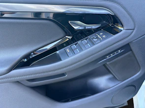 immagine del veicolo LAND ROVER Range Rover Evoque 2.0 T SE mit Anhängerkupplung