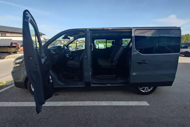 Nissan Primastar Kombi 2.8 t L1 H1 2. Tekna