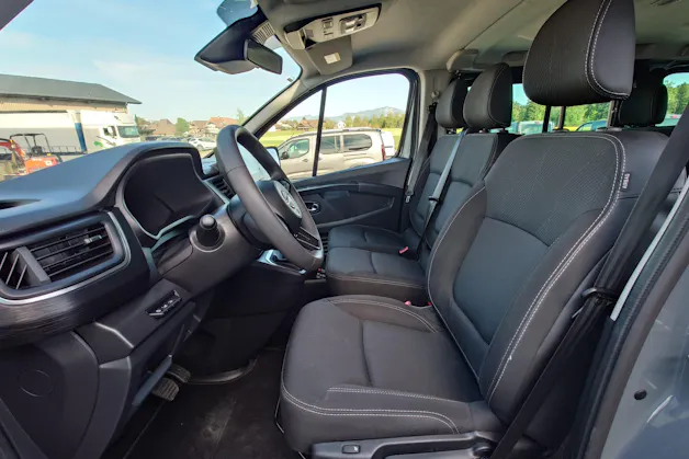 Nissan Primastar Kombi 2.8 t L1 H1 2. Tekna