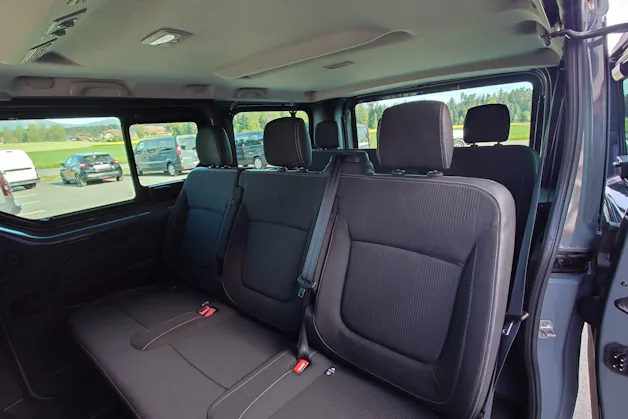 Nissan Primastar Kombi 2.8 t L1 H1 2. Tekna
