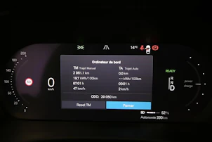Fahrzeugbild VOLVO C40 E80 Ultimate AWD