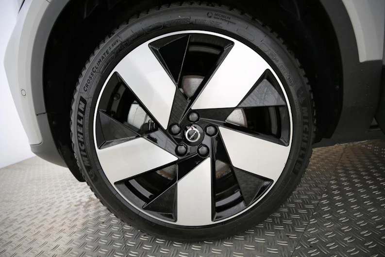 Fahrzeugbild VOLVO C40