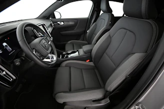 https://vehicle.imgix.net/4290320/a9e7bc60-3e29-49d4-b23c-47d4fc090a6b.jpg