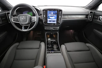 https://vehicle.imgix.net/4290320/fe4fb1f4-d543-4010-aeda-f1dbf3253b8e.jpg