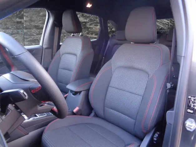 Ford Kuga 2.5 Hybrid ST-Line 4x4