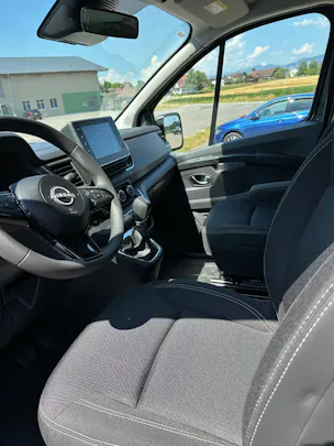 Nissan Primastar Kombi 2.8 t L1 H1 2. Tekna