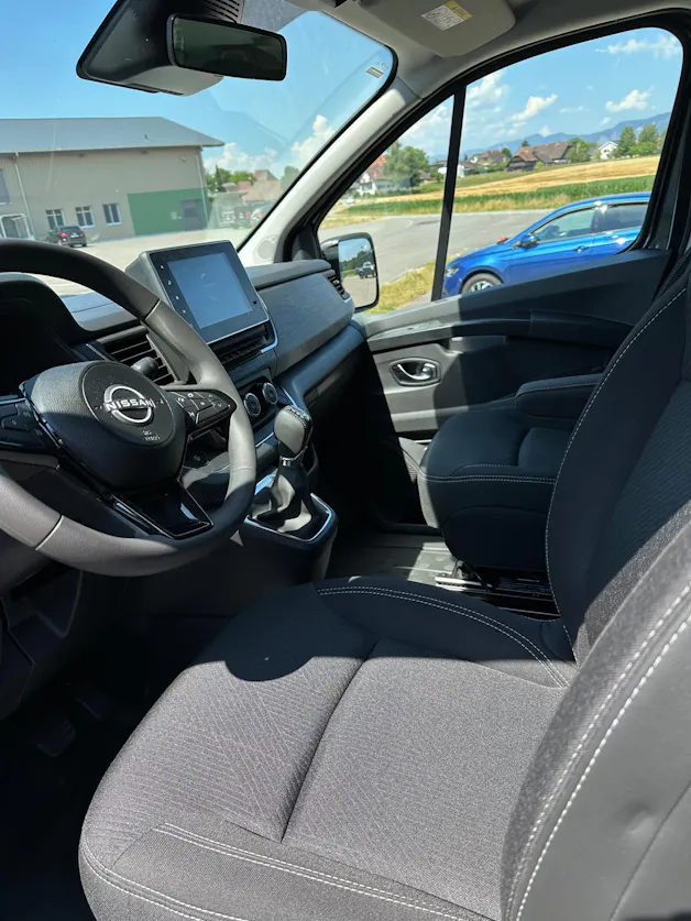 Nissan Primastar Kombi 2.8 t L1 H1 2. Tekna