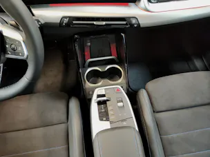 BMW X1 30e xDrive paddles