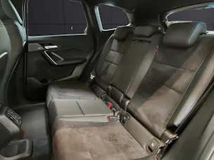 BMW X1 30e xDrive paddles
