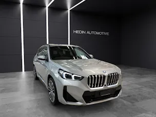 BMW X1 30e xDrive paddles