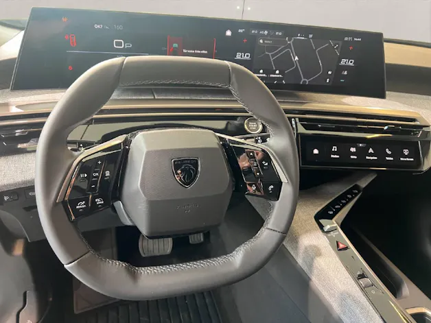 Peugeot 5008 1.2 Hybrid Allure