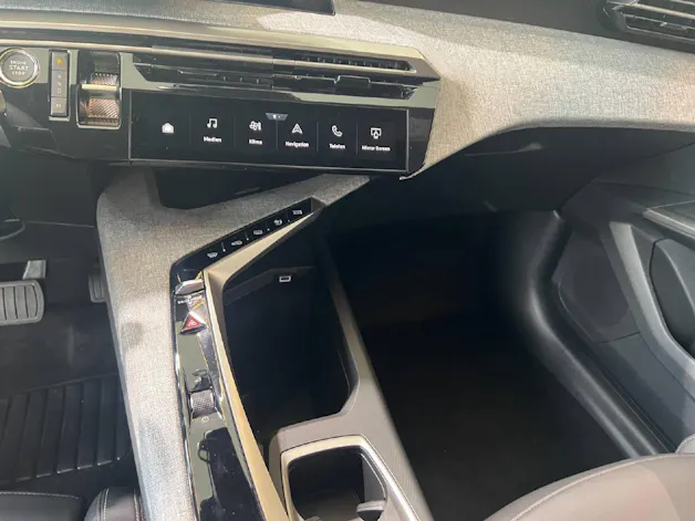 Peugeot 5008 1.2 Hybrid Allure