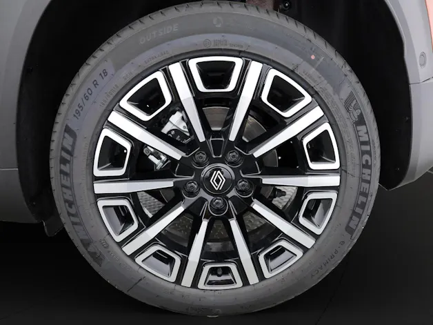Renault R4 E-Tech Comfort Range iconic
