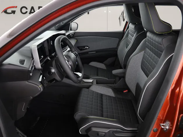 Renault R4 E-Tech Comfort Range iconic