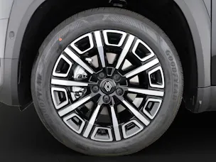 Renault R4 E-Tech Comfort Range iconic