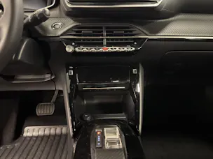 Peugeot 2008 1.2 Hybrid Allure