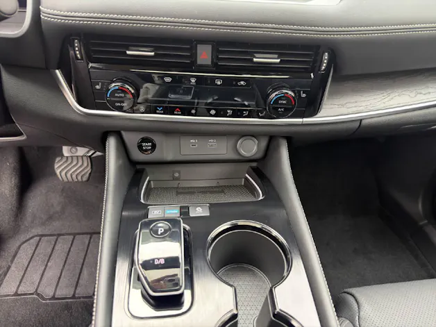Nissan X-Trail 1.5 VC-T Tekna+ e-4orce