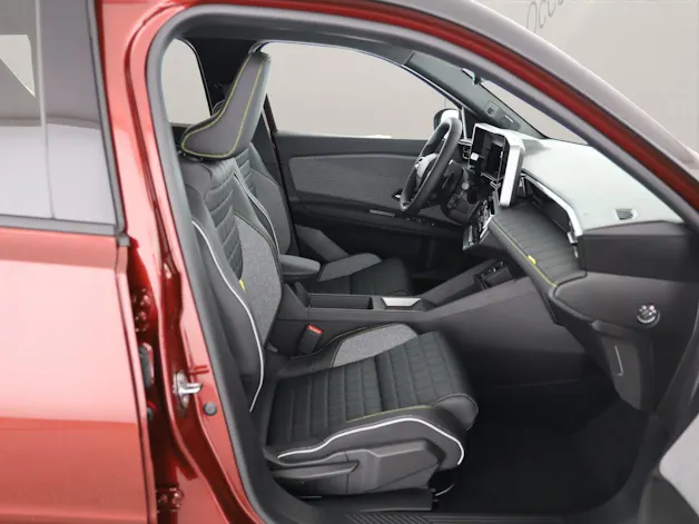 Renault R4 E-Tech Comfort Range iconic