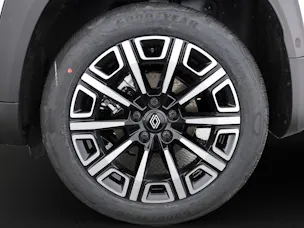 Renault R4 E-Tech Comfort Range iconic