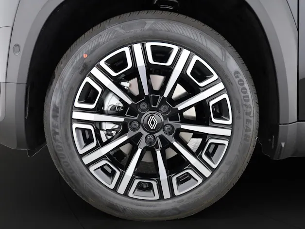 Renault R4 E-Tech Comfort Range iconic