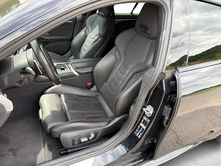 Fahrzeugbild BMW 8 SERIES