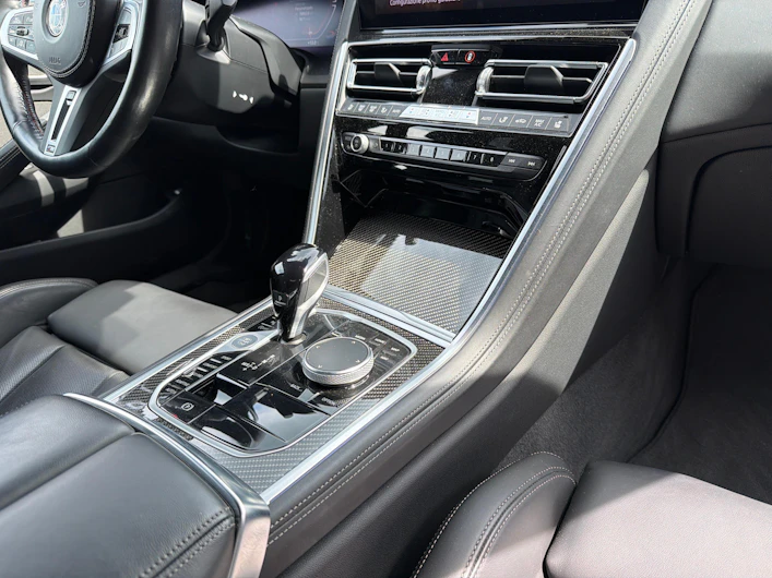 Fahrzeugbild BMW 8 SERIES
