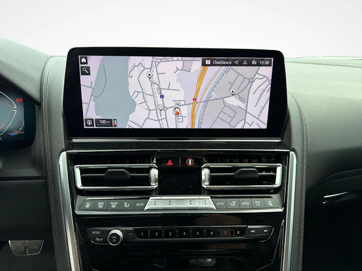 Fahrzeugbild BMW 8 SERIES