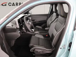 Renault R4 E-Tech Comfort Range iconic