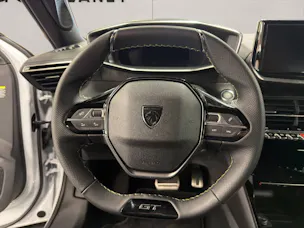 Peugeot 2008 1.2 Hybrid GT