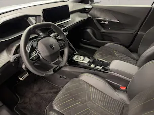 Peugeot 2008 1.2 Hybrid GT
