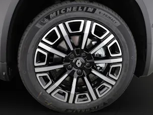 Renault R4 E-Tech Comfort Range iconic