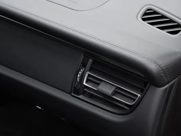 Porsche Macan T