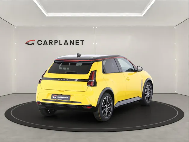 Renault R5 E-Tech Comfort Range iconic