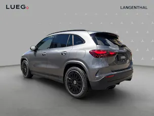 Mercedes-Benz GLA 220d 4Matic 8G-DCTSwiss Star