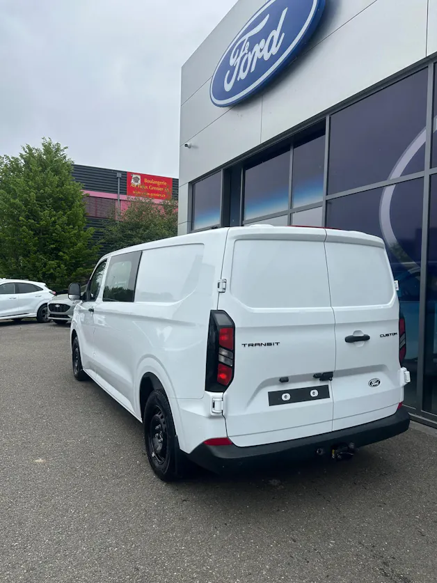 Ford Transit Custom Van 320 L2 2.0 Trend/170CV/Aut.