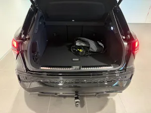 Audi Q3 SUV e-hybrid 200 kW S tronig