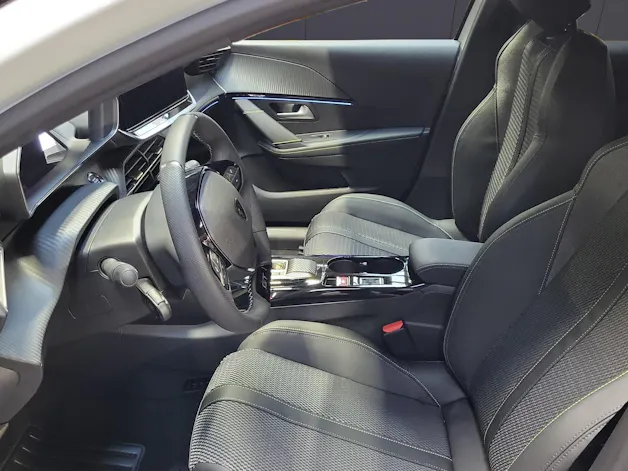 Peugeot 208 e GT