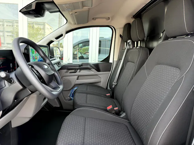 Ford Transit Custom Van PHEV 320 L1H1 Trend Automat