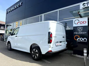 Ford Transit Custom Van PHEV 320 L1H1 Trend Automat