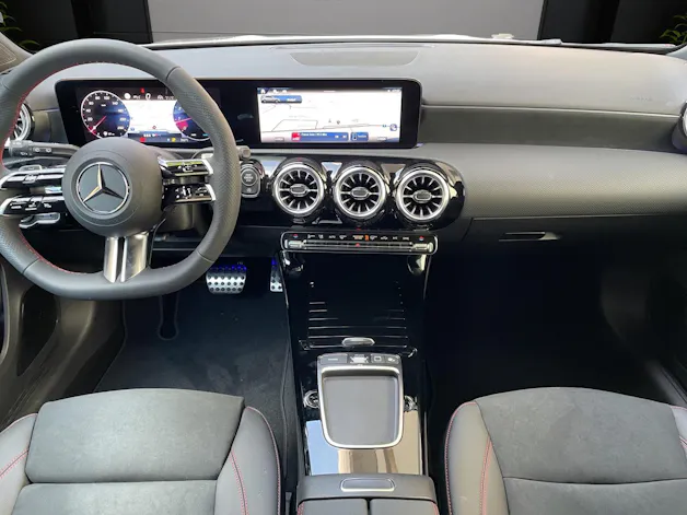 Mercedes-Benz A 250 4Matic 8G-DCT