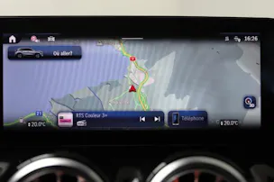 Mercedes-Benz GLA 220 4Matic 8G-DCT