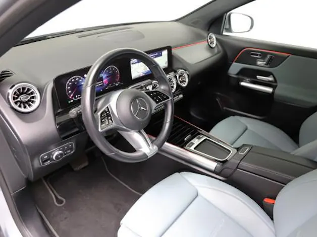 Mercedes-Benz GLA 220 4Matic 8G-DCT