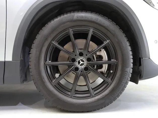 Mercedes-Benz GLA 220 4Matic 8G-DCT