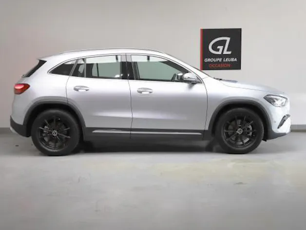 Mercedes-Benz GLA 220 4Matic 8G-DCT