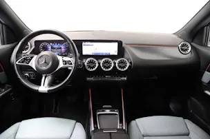Mercedes-Benz GLA 220 4Matic 8G-DCT