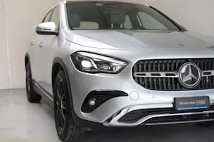 Mercedes-Benz GLA 220 4Matic 8G-DCT