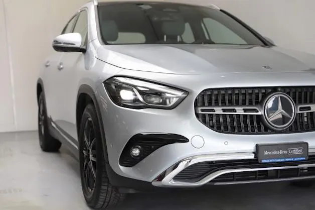 Mercedes-Benz GLA 220 4Matic 8G-DCT