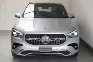 Mercedes-Benz GLA 220 4Matic 8G-DCT