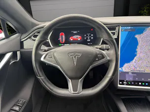 Tesla Model S 100 D